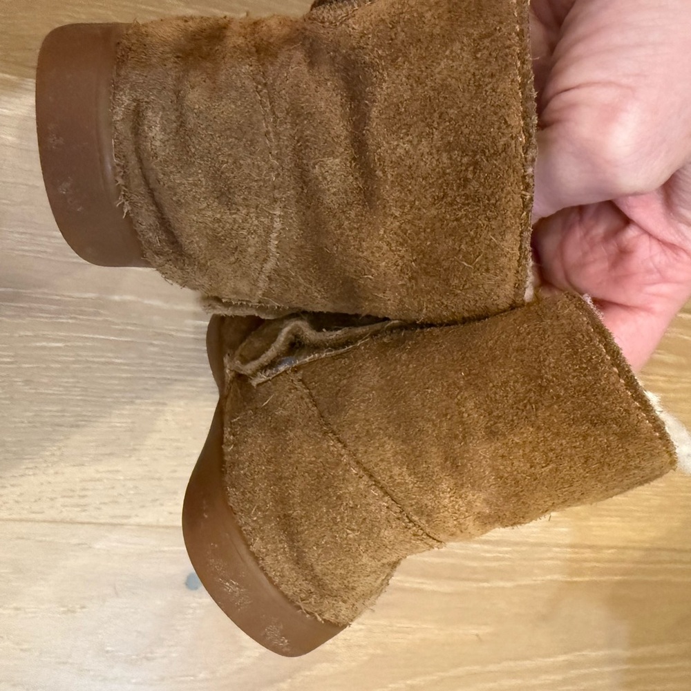 UGG Kids Brown Boots - Picture 5 of 5